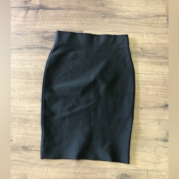 CHELSEA-HIGH WAISTED BANDAGE PENCIL SKIRT SLIP IN black colour - Picture 3 of 6
